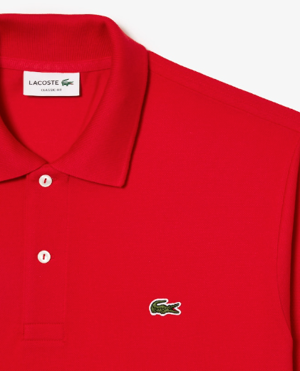 Polo de piqué modelo exclusivo de corte clásico Lacoste 27. Polo piqué cuello camisero Lacoste 27